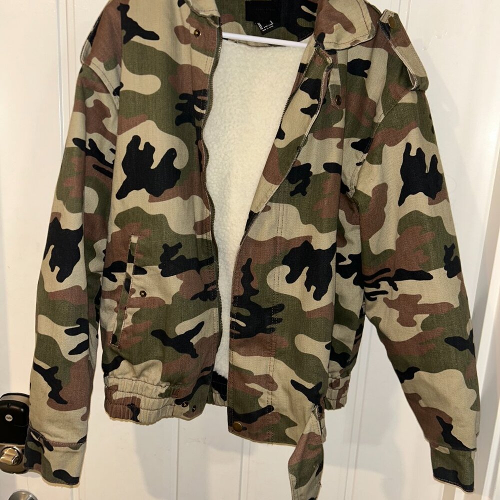 Jacket - Picture 2 of 3